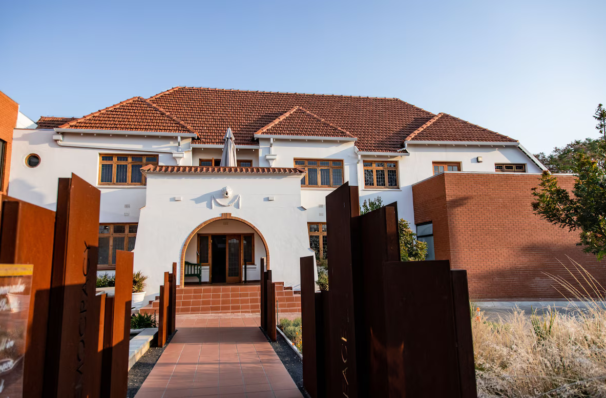 Sanctuary Mandela thumbnail 2